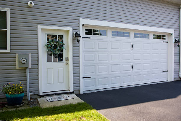 24/7 Emergency Garage Door Panel Replacement experts in Rutherford College, NC